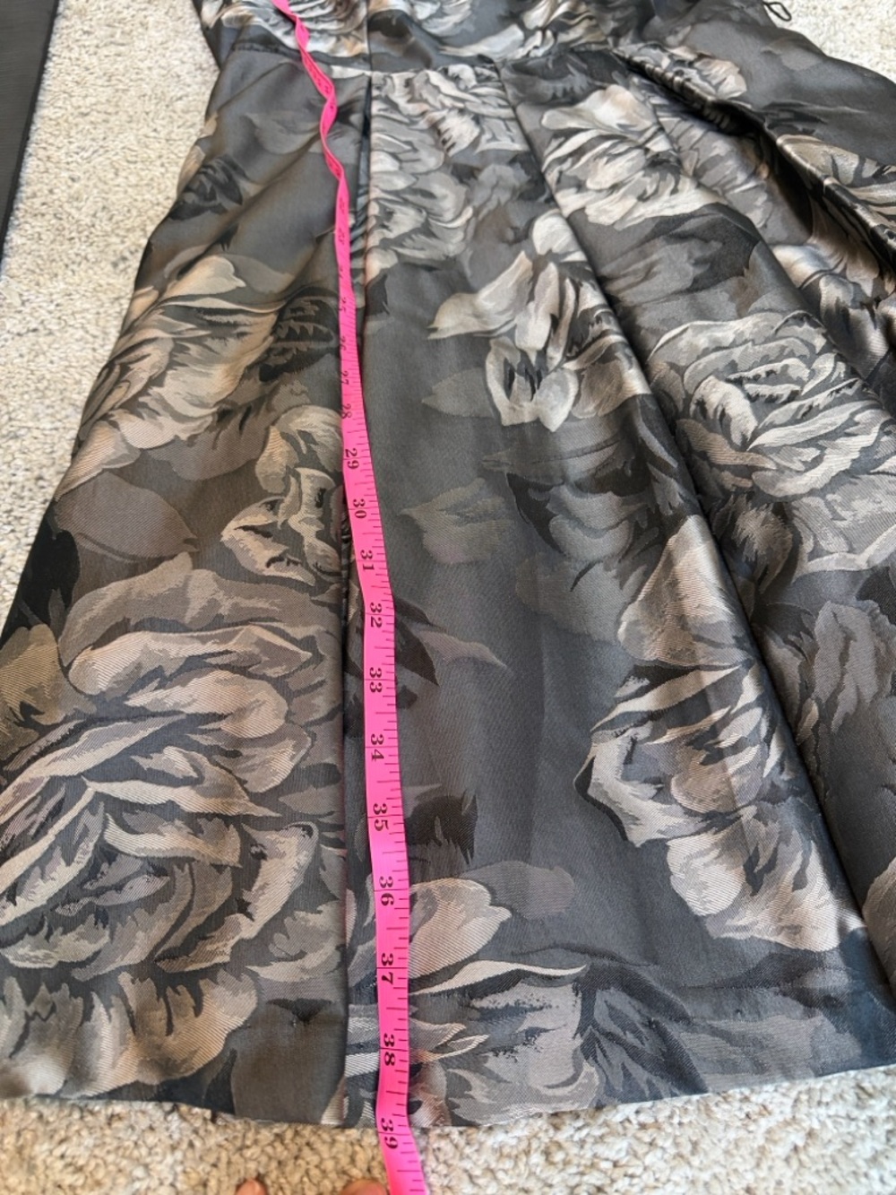 SLNY Gray Floral Jacquard Sleeveless Fit & Flare Cocktail Dress Size 8 - Picture 13 of 15